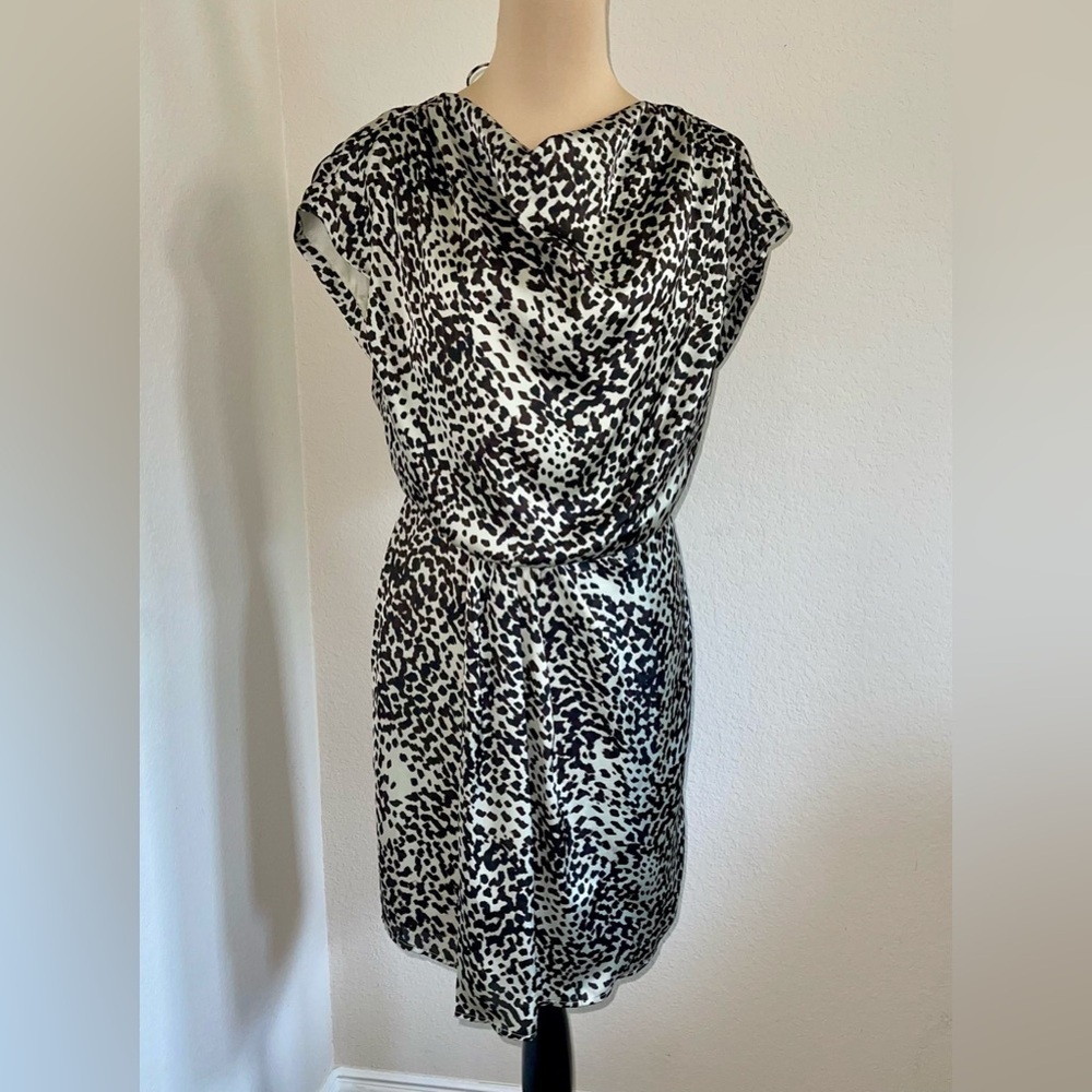 Vince Camuto Beige Brown Cheetah Animal Print Cowl Neck Draped Back Dress SZ 8